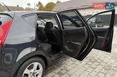 Хэтчбек Hyundai i30 2009 в 