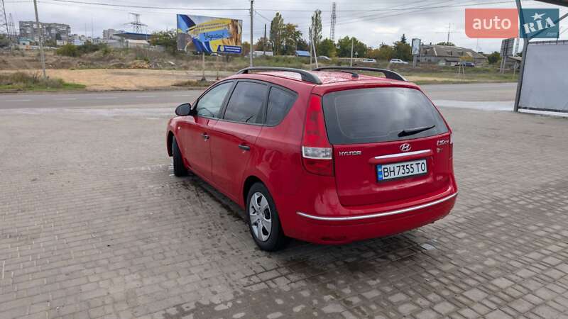 Универсал Hyundai i30 2009 в Одессе