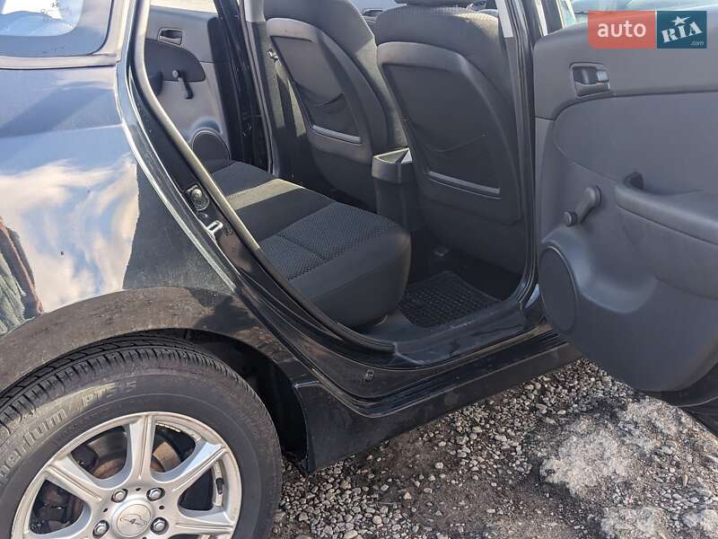 Универсал Hyundai i30 2011 в Ровно фото 12 Универсал Hyundai i30 2011 в Ровно