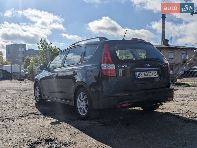 Универсал Hyundai i30 2011 в Ровно фото 14 Универсал Hyundai i30 2011 в Ровно
