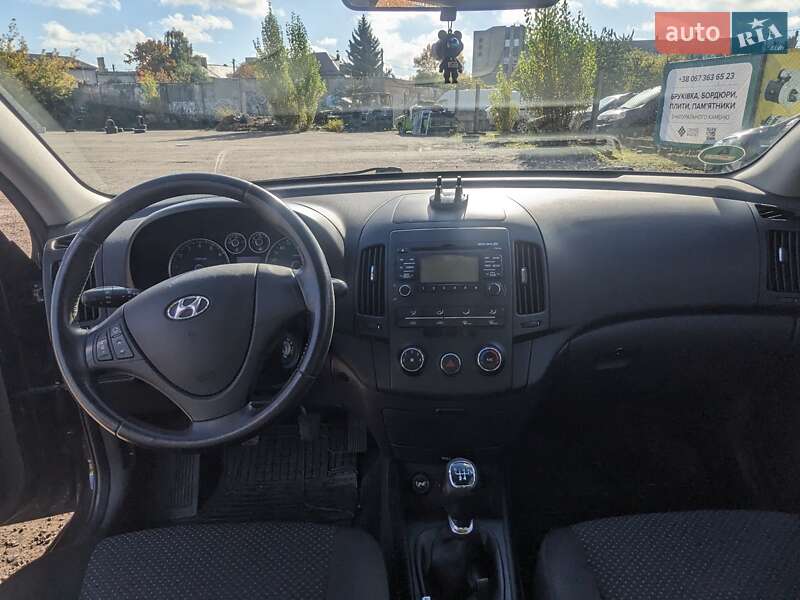Универсал Hyundai i30 2011 в Ровно фото 22 Универсал Hyundai i30 2011 в Ровно