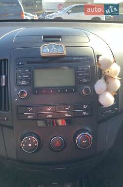 Хэтчбек Hyundai i30 2008 в 