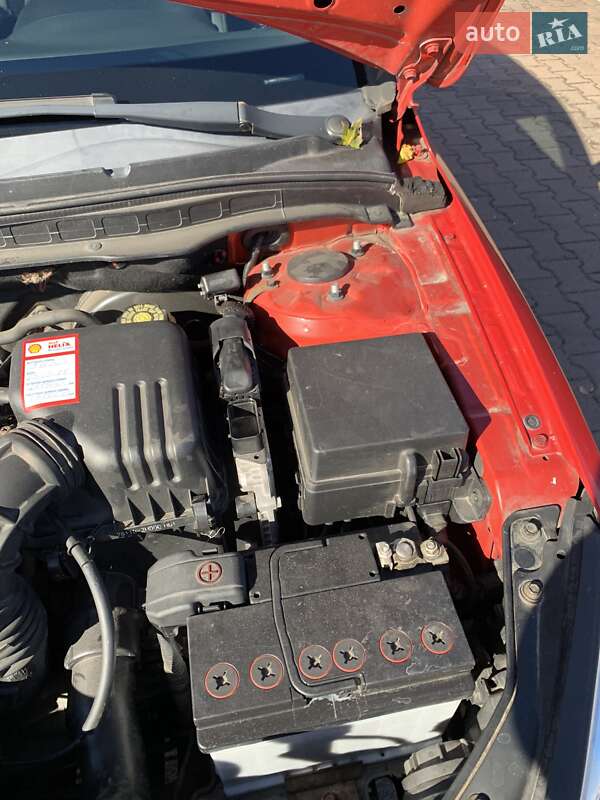 Хэтчбек Hyundai i30 2008 в Житомире