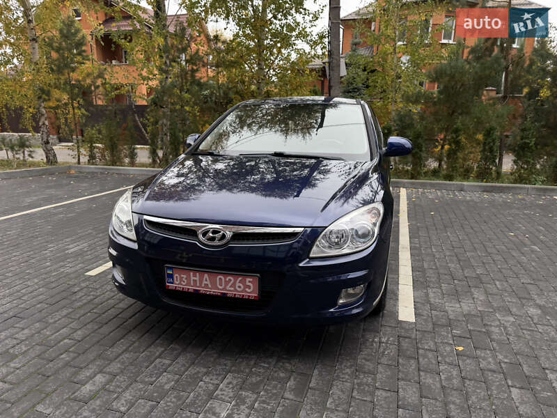 Хэтчбек Hyundai i30 2008 в Полтаве