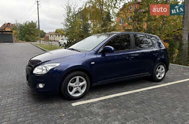 Хэтчбек Hyundai i30 2008 в 