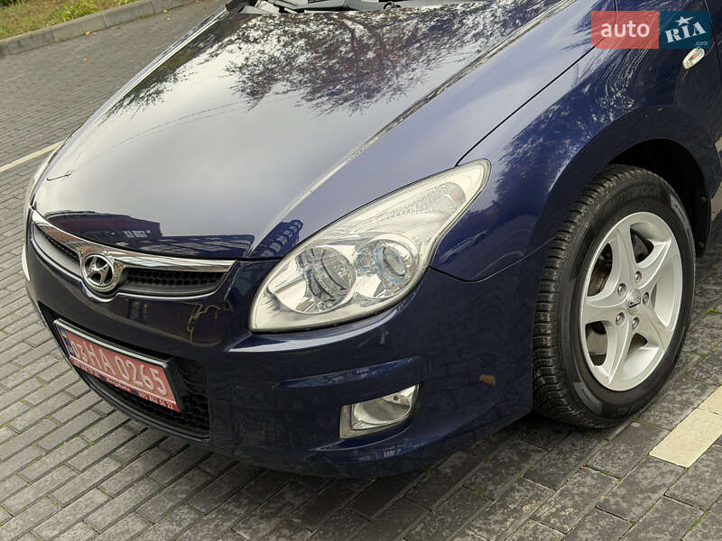 Хэтчбек Hyundai i30 2008 в Полтаве