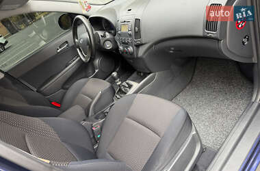Хэтчбек Hyundai i30 2008 в 