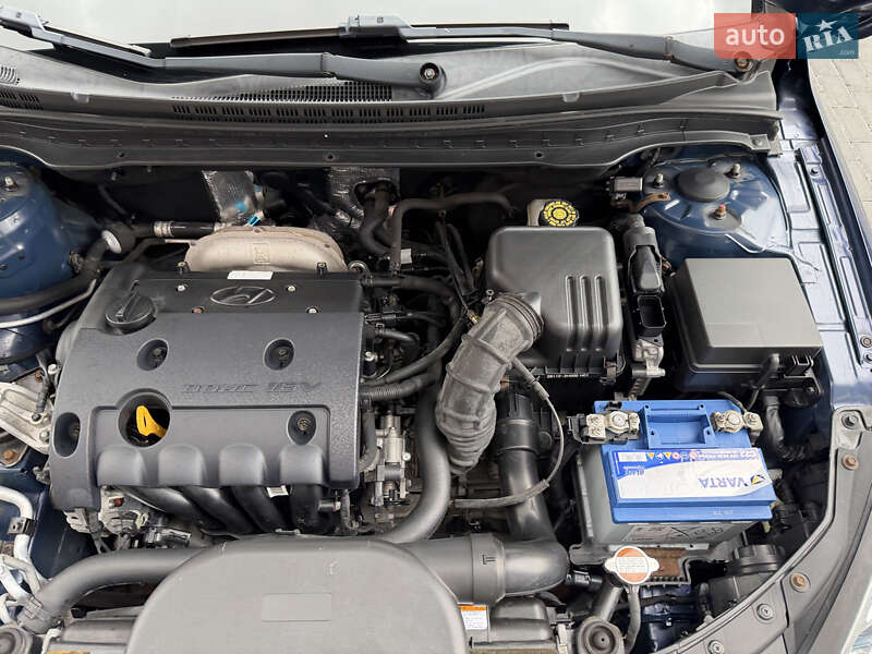 Хэтчбек Hyundai i30 2008 в Полтаве