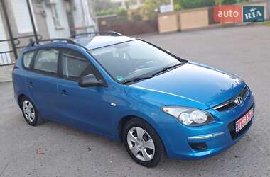 Универсал Hyundai i30 2010 в 