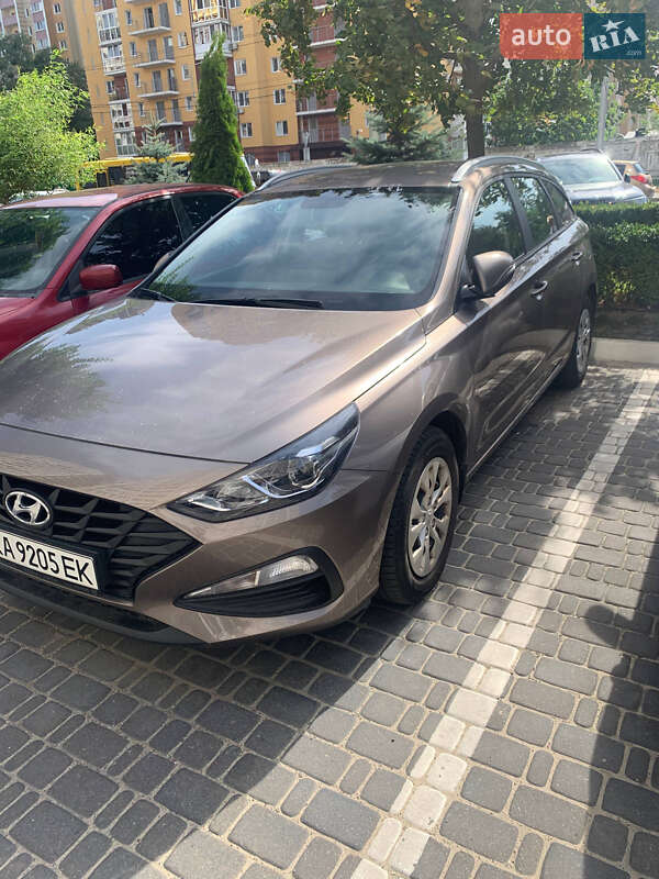 Универсал Hyundai i30 2021 в Киеве