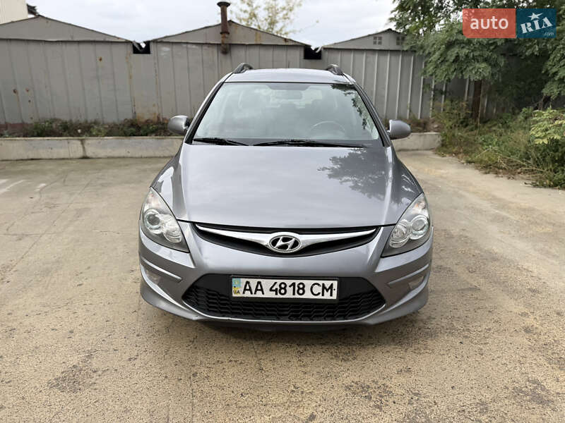 Універсал Hyundai i30 2011 в Києві