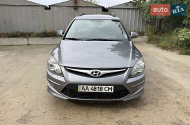 Универсал Hyundai i30 2011 в 
