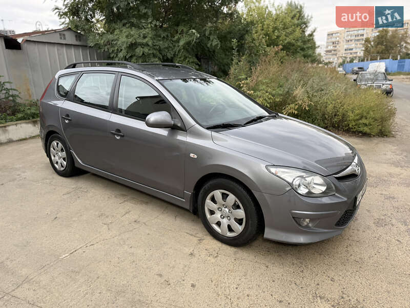 Універсал Hyundai i30 2011 в Києві