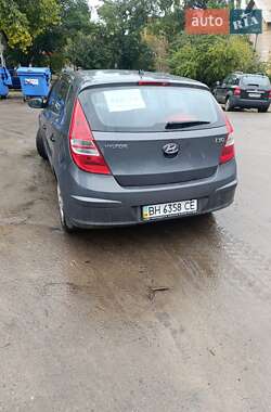 Хэтчбек Hyundai i30 2009 в 
