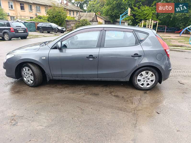 Хэтчбек Hyundai i30 2009 в Одессе
