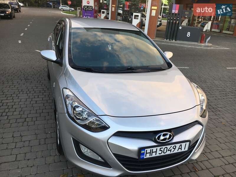 Хэтчбек Hyundai i30 2012 в Одессе фото 14 Хэтчбек Hyundai i30 2012 в Одессе