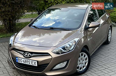 Хэтчбек Hyundai i30 2014 в 