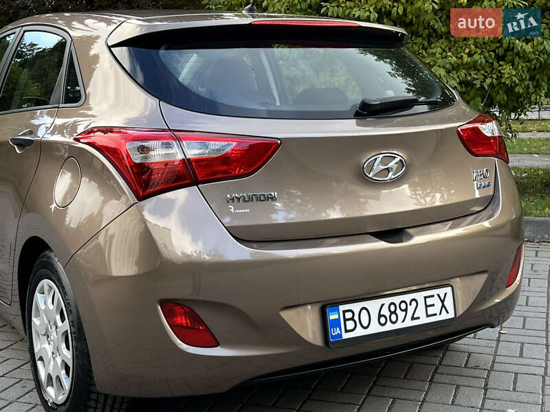 Хетчбек Hyundai i30 2014 в Тернополі