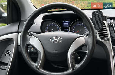 Хэтчбек Hyundai i30 2014 в 