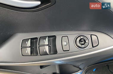 Хетчбек Hyundai i30 2012 в 