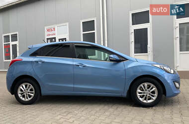 Хетчбек Hyundai i30 2012 в 
