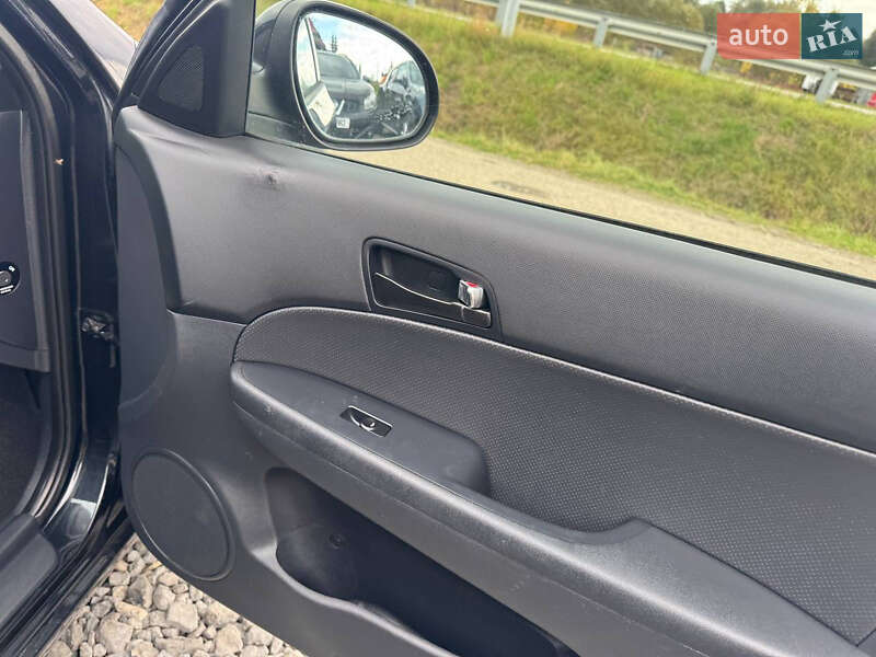 Универсал Hyundai i30 2009 в Стрые