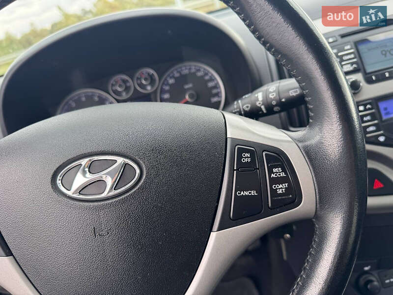 Универсал Hyundai i30 2009 в Стрые