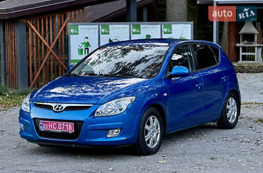 Хэтчбек Hyundai i30 2008 в 