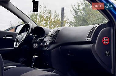 Хэтчбек Hyundai i30 2008 в 