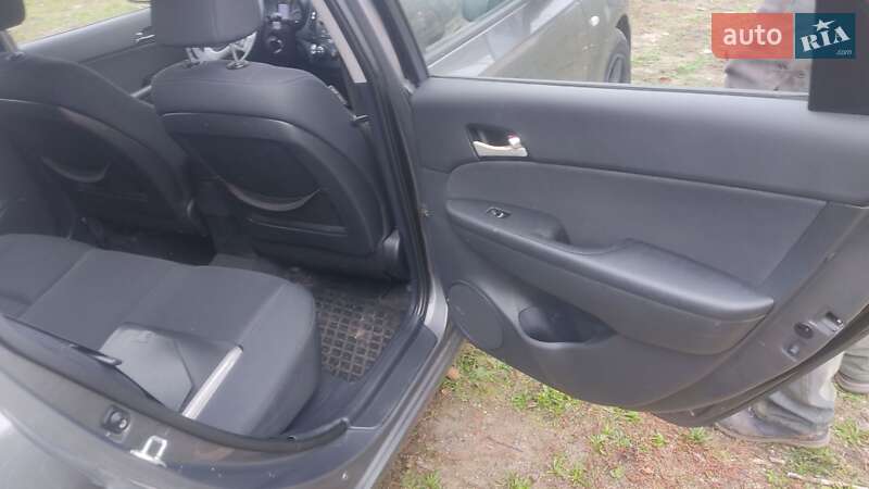 Универсал Hyundai i30 2008 в Смеле