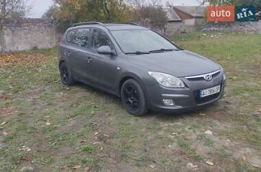 Универсал Hyundai i30 2008 в Смеле