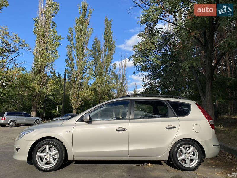 Універсал Hyundai i30 2008 в Миколаєві