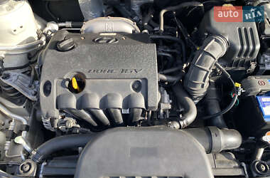 Универсал Hyundai i30 2008 в 