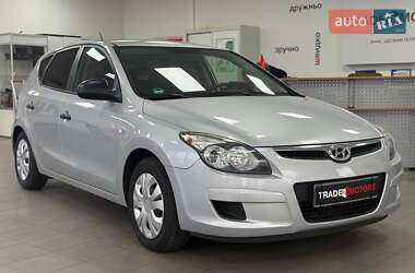 Хэтчбек Hyundai i30 2009 в Киеве