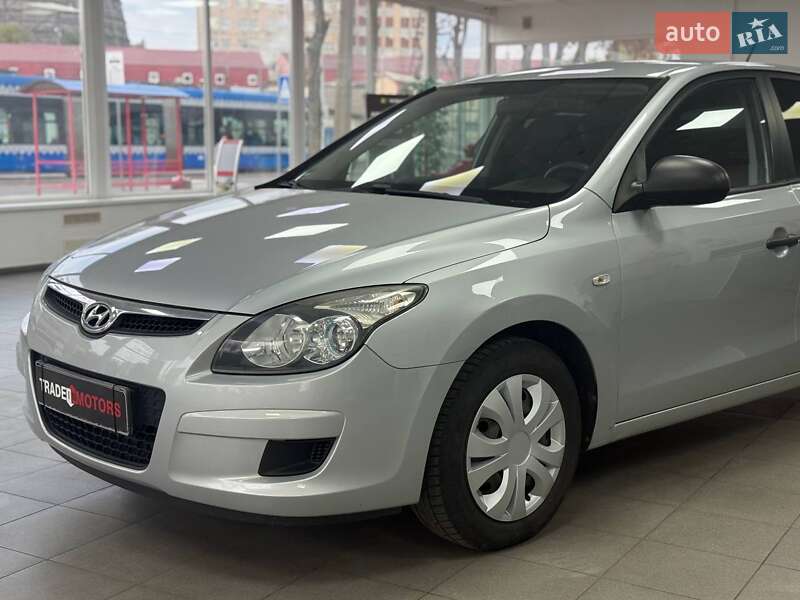 Хэтчбек Hyundai i30 2009 в Киеве фото 6 Хэтчбек Hyundai i30 2009 в Киеве