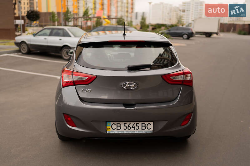Хэтчбек Hyundai i30 2013 в Чернигове