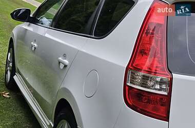 Универсал Hyundai i30 2009 в 
