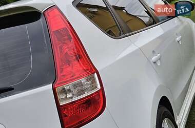 Универсал Hyundai i30 2009 в 
