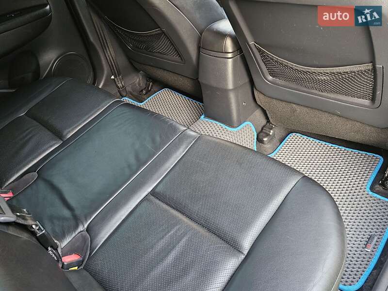 Универсал Hyundai i30 2009 в Бориславе