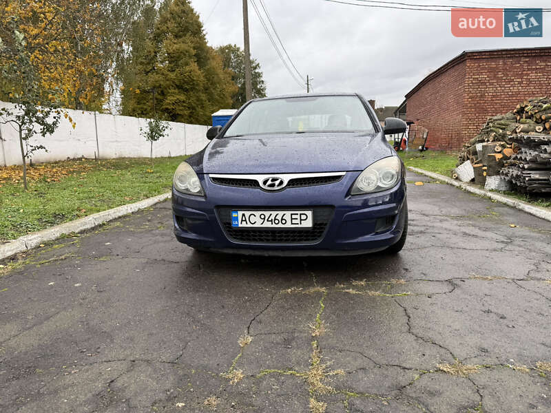 Хэтчбек Hyundai i30 2010 в Дубно фото 2 Хэтчбек Hyundai i30 2010 в Дубно