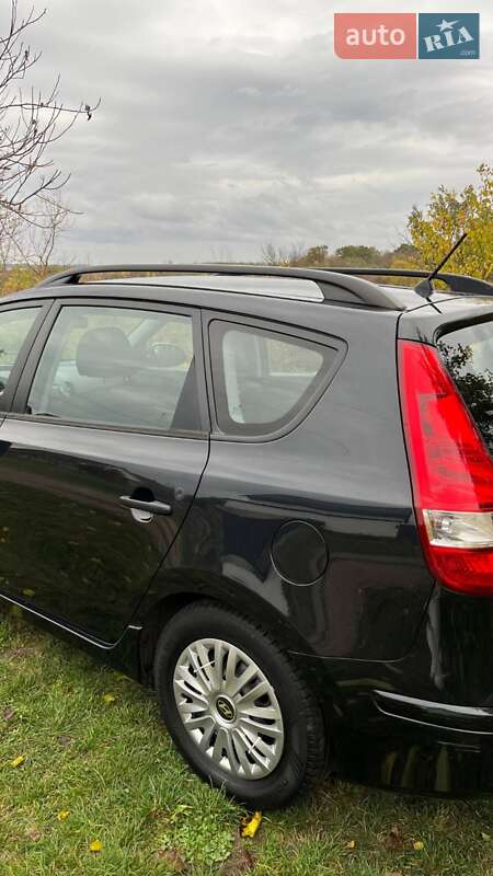 Універсал Hyundai i30 2010 в Смілі