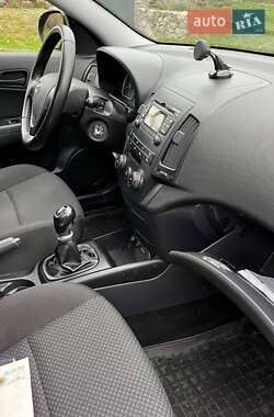 Универсал Hyundai i30 2010 в 