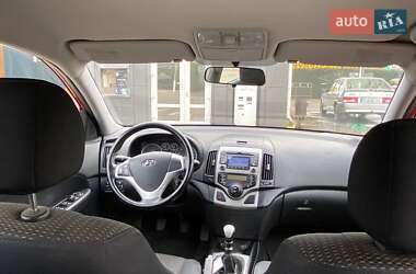 Хэтчбек Hyundai i30 2008 в 