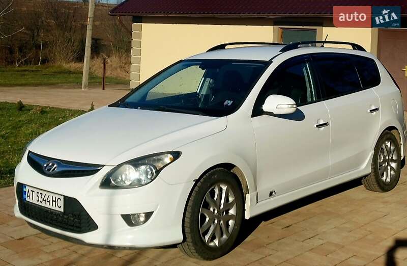 Универсал Hyundai i30 2010 в Заболотове