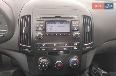 Хэтчбек Hyundai i30 2009 в 