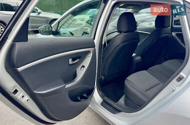 Хетчбек Hyundai i30 2014 в 
