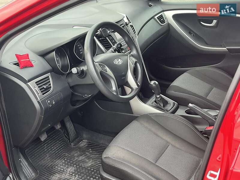 Хэтчбек Hyundai i30 2013 в Киеве фото 11 Хэтчбек Hyundai i30 2013 в Киеве