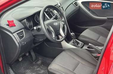 Хэтчбек Hyundai i30 2013 в 