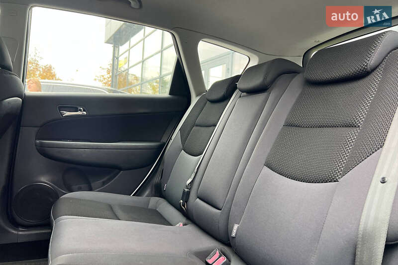 Хетчбек Hyundai i30 2010 в Івано-Франківську