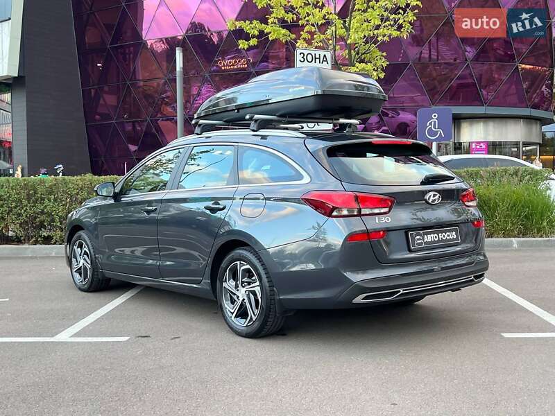Универсал Hyundai i30 2020 в Киеве фото 5 Универсал Hyundai i30 2020 в Киеве